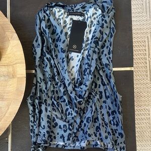Elegant Blue Leopard Print Blouse